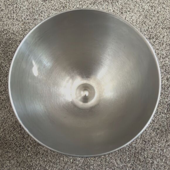 Kitchen Aid 4.5 Qt. K45SB Stainless Steel Mixer Bowl No Handle Replacement Bowl - Picture 2 of 4